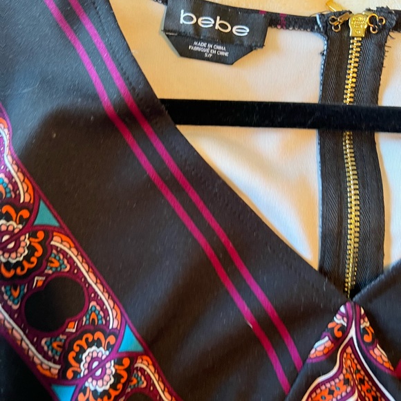 2 Size Small Bebe Crop Tops - Picture 4 of 4